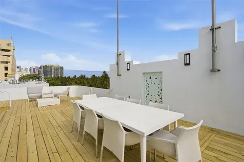 1250 Ocean Drive Miami Beach FL 33139