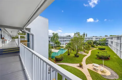 15600 NE 6th Avenue Miami FL 33162