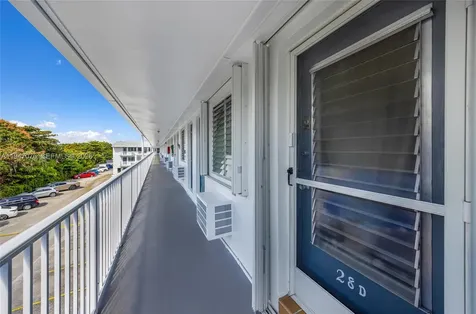15600 NE 6th Avenue Miami FL 33162