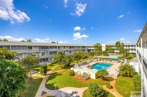 15600 NE 6th Avenue Miami FL 33162
