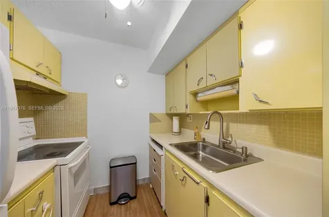 15600 NE 6th Avenue Miami FL 33162