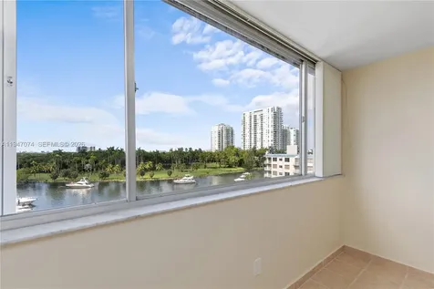 1700 NW N River Drive Miami FL 33125