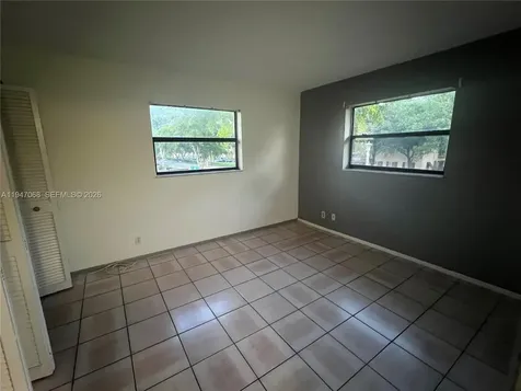 9203 NW 38th Drive Coral Springs FL 33065