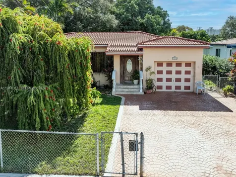 2830 SW 17th Street Miami FL 33145