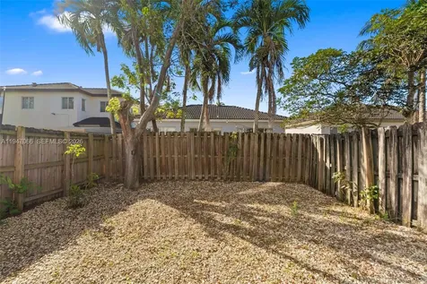 836 SW 154th Path Miami FL 33194