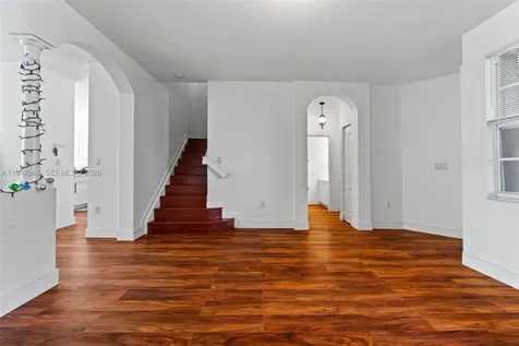 836 SW 154th Path Miami FL 33194