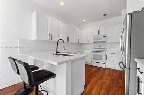 836 SW 154th Path Miami FL 33194