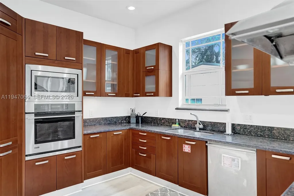 1207 SW 21st Street Fort Lauderdale FL 33315