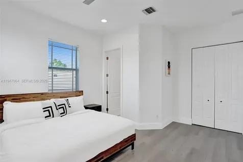 1207 SW 21st Street Fort Lauderdale FL 33315