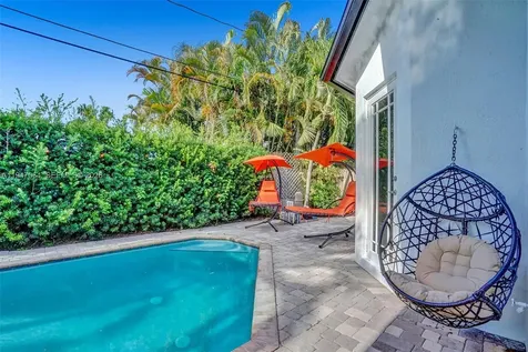 1207 SW 21st Street Fort Lauderdale FL 33315