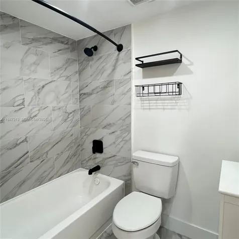 8425 NW 8th Street Miami FL 33126