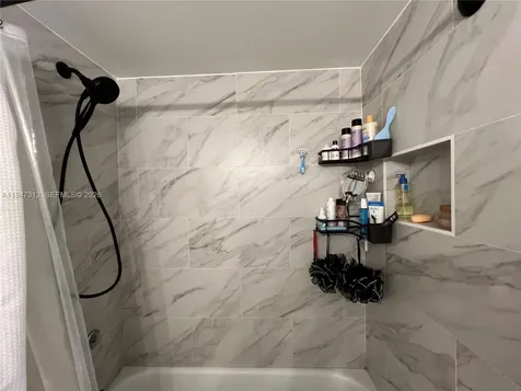 8425 NW 8th Street Miami FL 33126