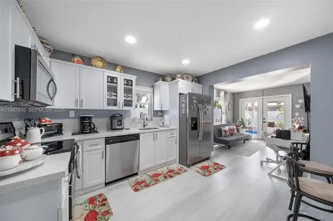9400 NW 82nd Street Tamarac FL 33321
