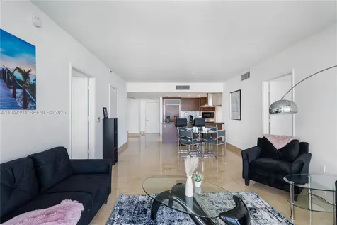 495 Brickel Avenue Miami FL 33131