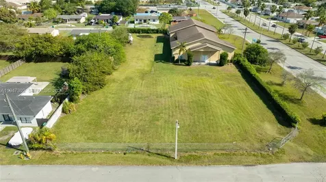 21571 SW 110th Avenue Miami FL 33189