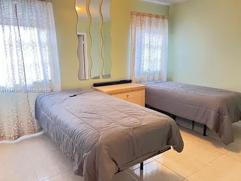 905 NW 107th Avenue Pembroke Pines FL 33026