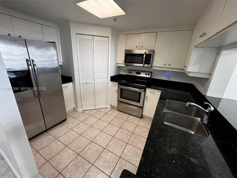 701 Brickell Key Boulevard Miami FL 33131