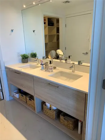 16385 Biscayne Boulevard North Miami Beach FL 33160