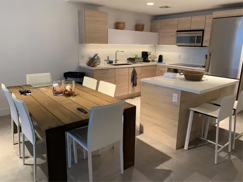 16385 Biscayne Boulevard North Miami Beach FL 33160