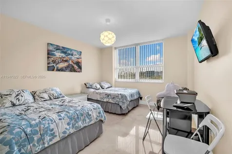 19501 W Country Club Drive Aventura FL 33180