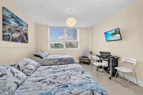 19501 W Country Club Drive Aventura FL 33180