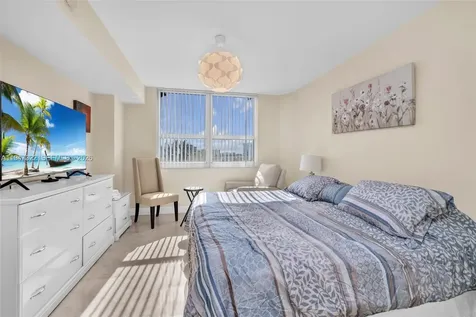 19501 W Country Club Drive Aventura FL 33180