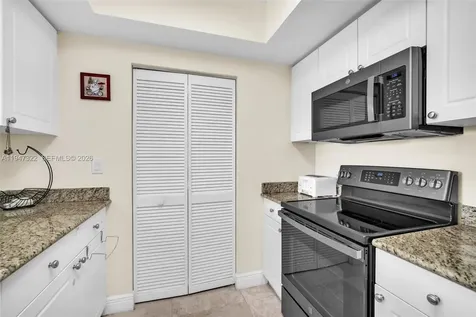19501 W Country Club Drive Aventura FL 33180