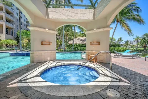 19501 W Country Club Drive Aventura FL 33180