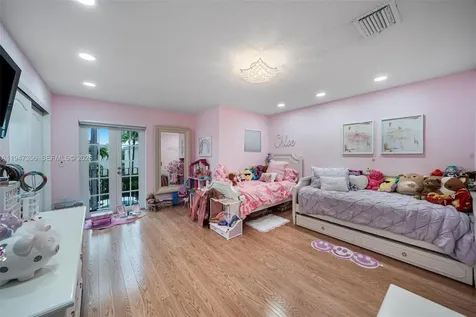 20920 NE 32nd Avenue Aventura FL 33180