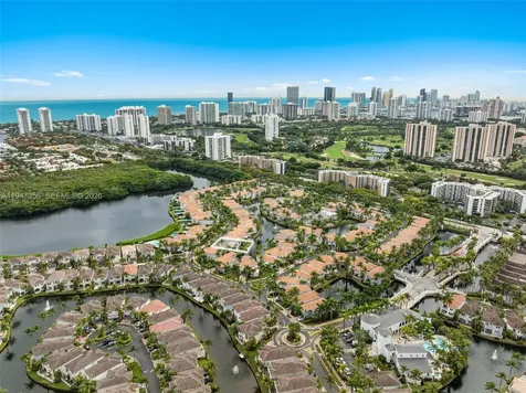 20920 NE 32nd Avenue Aventura FL 33180