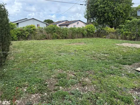756 NW 5th Street Florida City FL 33034