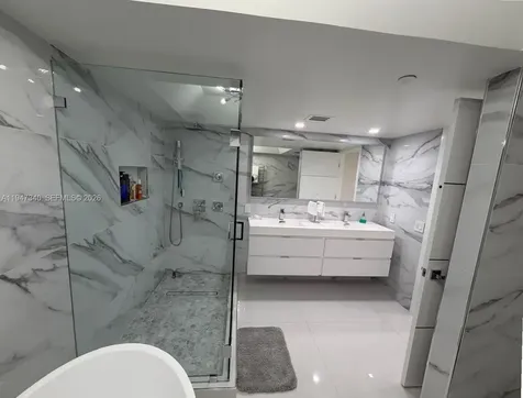 5757 Collins Avenue Miami Beach FL 33140