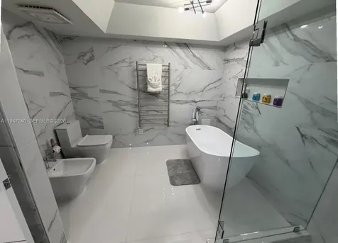 5757 Collins Avenue Miami Beach FL 33140