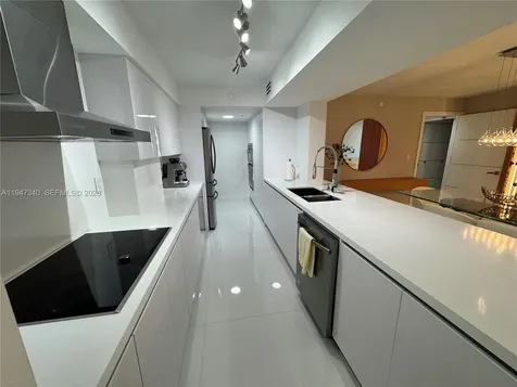 5757 Collins Avenue Miami Beach FL 33140