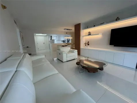 5757 Collins Avenue Miami Beach FL 33140