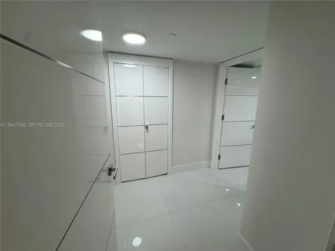 5757 Collins Avenue Miami Beach FL 33140