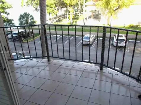 5199 NW 7th Street Miami FL 33126