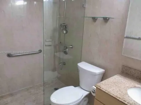 5199 NW 7th Street Miami FL 33126