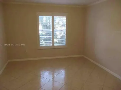 5199 NW 7th Street Miami FL 33126
