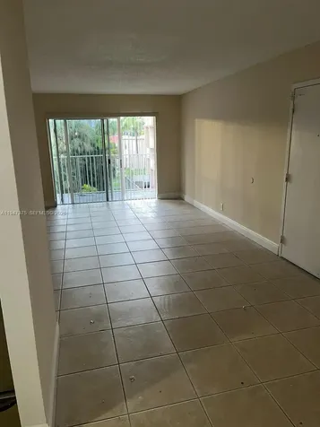 5221 Geneva Way Doral FL 33166