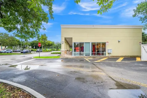 15661 Sheridan Street Davie FL 33331