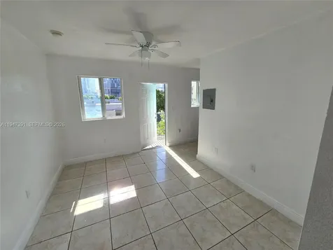 535 NW 7th Street Miami FL 33136