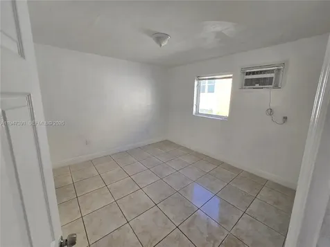 535 NW 7th Street Miami FL 33136