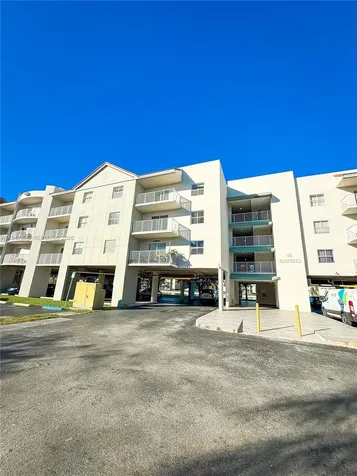 8260 SW 210th Street Cutler Bay FL 33189