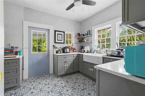 2533 SW 5th Street Miami FL 33135