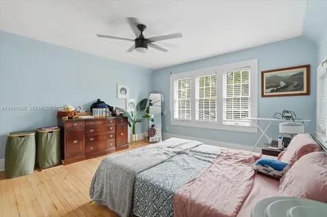 2533 SW 5th Street Miami FL 33135