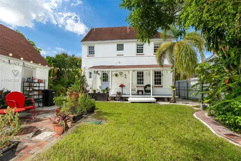 2533 SW 5th Street Miami FL 33135
