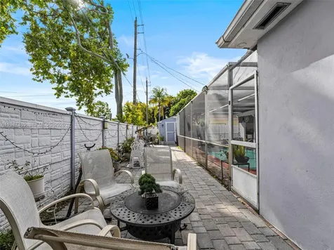 2050 NW 83rd Avenue Sunrise FL 33322