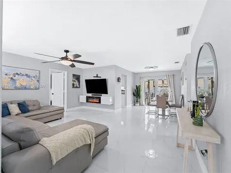 2050 NW 83rd Avenue Sunrise FL 33322