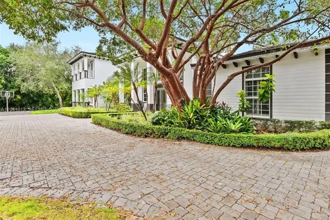 5901 Rolling Road Drive Pinecrest FL 33156
